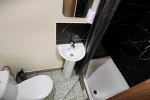 Мини-отель Бункер. Стандарт 4-местный с собственной ванной комнатой 6