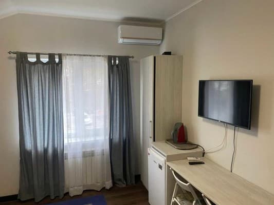 Ольжича 45 Б 8